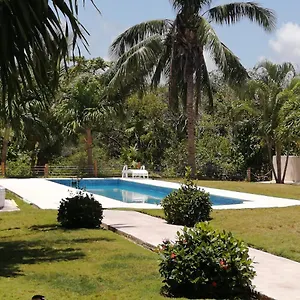 villa-camilla.quintano-roohotels.com/