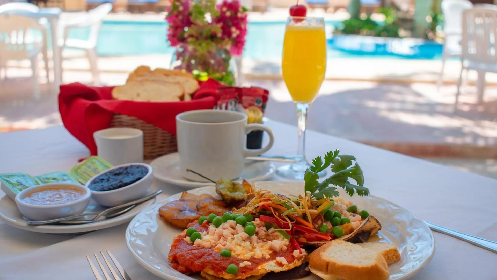 Tecnohotel Beach San Benito Hotel